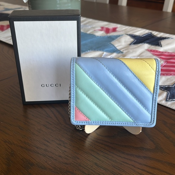 GUCCI GG MARMONT RAINBOW CHAIN WALLET - Picture 3 of 15